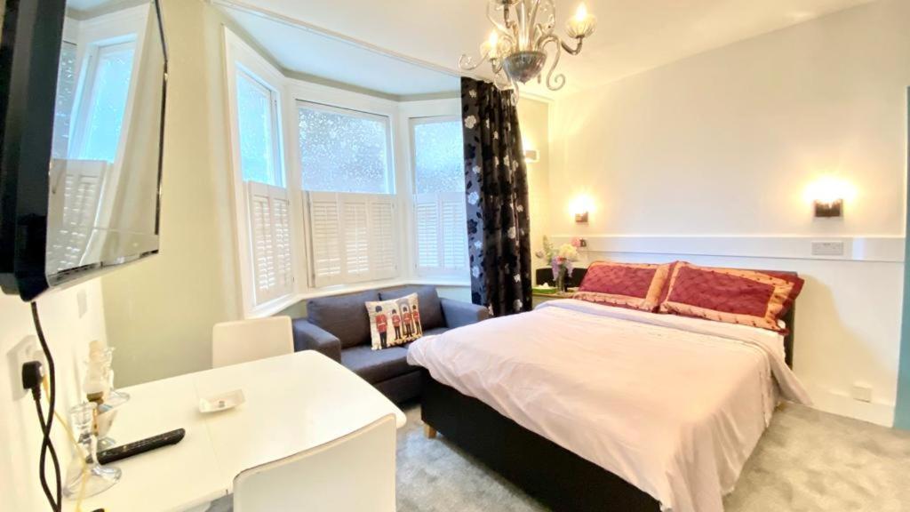 Modern And Cosy Studio Flat Londra Dış mekan fotoğraf